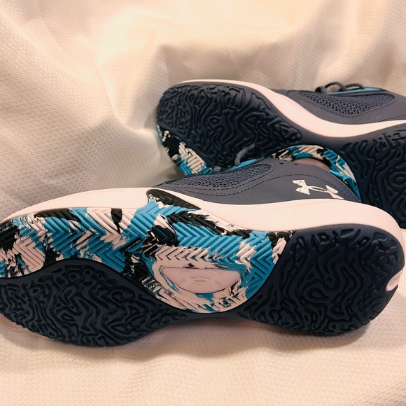 New in box, Under Armour Unisex-Adult Lockdown 6 Basketball Shoe, size 9.5 - Picture 8 of 11